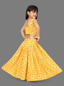 Ensemble Lehenga Choli traditionnel jaune Bandhani pour enfants de Shoryam Fashion |   Tenues de fête de mariage Diwali entièrement cousues pour filles, prêtes à porter - Product Image 4