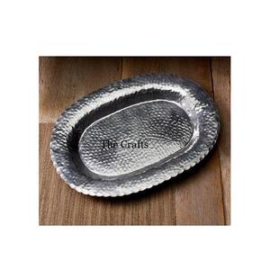 Plateau de service martelé en acier inoxydable de conception attrayante pour le plateau de nourriture de vaisselle d'hôtel et de restaurant à la maison - Product Image 3