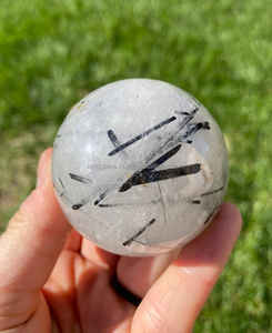Esfera de Cristal Pulido de Turmalina Natural, Piedra Curativa - Product Image 5
