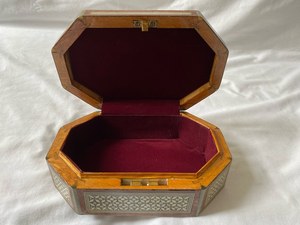 Boîte à bijoux en nacre astucieusement conçue, parfaite pour les lignes de beauté en gros - Product Image 4