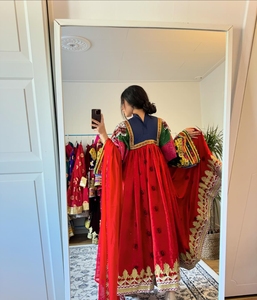 Robe de fête et de mariage afghan en velours afghan fait à la main traditionnel brodé pour femmes robe tribale taille personnalisée robes pour femmes à vendre 103 - Product Image 6