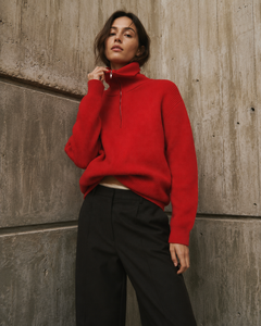 Suéter Feminino Personalizado Vermelho Canelado com Meio Zíper e Gola Polo, Caimento Relaxado, Pulôver Casual de Inverno Macio, Marca Própria OEM, Malhas - Product Image 5