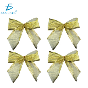 Confezione da 4 fiocchi natalizi in plastica trasparente con finitura glitterata - Rosso Argento Oro - Product Image 4