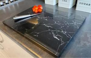 Tabla de Cortar de Mármol Negro de Lujo con Tono Blanco, Perfecta para Clases de Cocina, Uso Doméstico y Profesional - Product Image 4