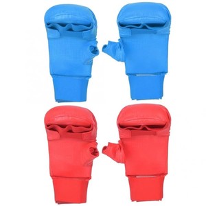 Mitones Karate WKF, Con pulgar - Product Image 1