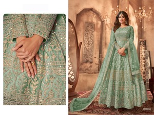 Robe Sanjana Anarkali flatteuse avec une taille ceinturée pour une silhouette sophistiquée pour la vente à l'exportation - Product Image 2