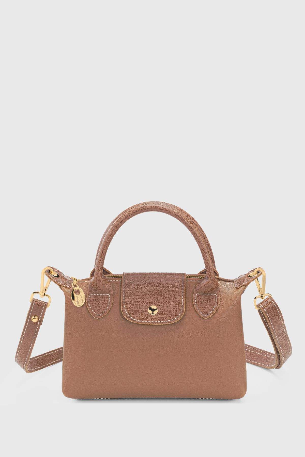 น้ำตาลอ่อน