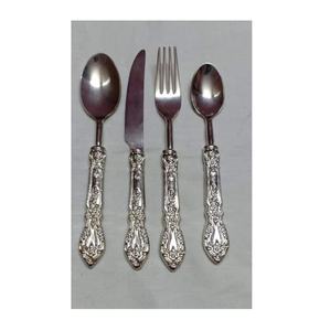 Cuillères en laiton faites à la main et couteau à brouillard Articles de haute finition écologiques pour la maison Hôtel Restaurant Vente en gros pour les cadeaux - Product Image 2