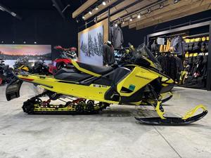 Ski-Doo ReneGades XRS 850 ETEC 2025 - Product Image 3