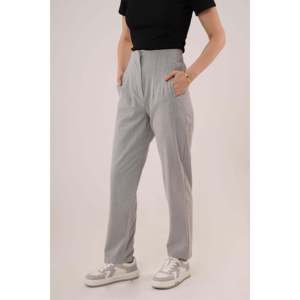 Pantalones Grises de Mujer Lustrin con Doble Pliegue - Pantalones Casuales al por Mayor para Damas, Mezcla de Poliéster, Poliviscosa y Elastano - Product Image 3