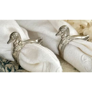 Elegante servilletero de cabeza de Reno de Metal dorado, soporte de pañuelos de calidad superior para bodas y ocasiones especiales - Product Image 6