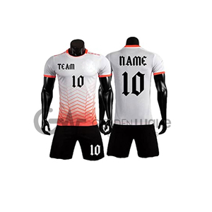 Maillot de football personnalisé pour hommes et enfants Uniforme de football en gros personnalisé Créez votre propre marque pour les équipes de jeunes - Product Image 1
