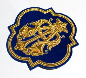 Exclusif-Emblème marial brodé à la main église liturgique pour vêtement-broderie fine fil métallique - Product Image 5