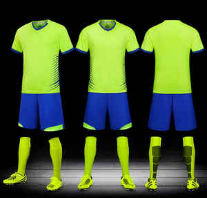 Prêt à Expédier Uniformes de Football en Maille Chemises Maillots de Football Ensembles pour Team Scrimmage Short de Sport à Séchage Rapide Logo Personnalisé - Product Image 5