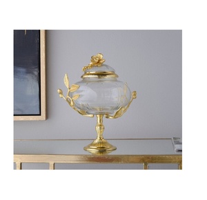 Bol décoratif avec porte-bol à fleurs en laiton gaufré design Bol de service tendance en métal de haute qualité de qualité supérieure - Product Image 1