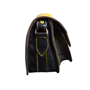 Bolso de cuero para mujer, mini bolso genuino con logo incrustado, cierre de solapa, estilo vintage, para todas las estaciones, ligero y personalizado. - Product Image 2
