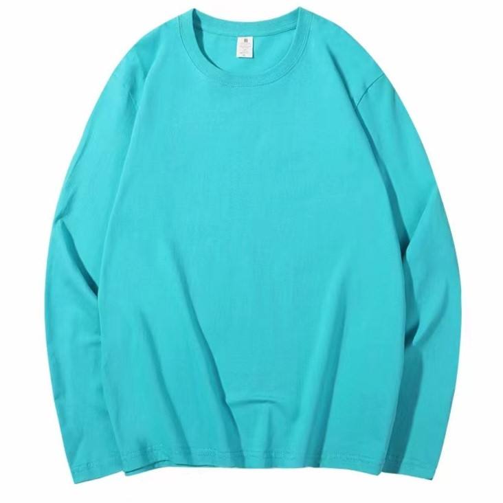 มีสีเขียวขุ่น