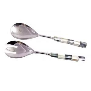 Ensemble de service de salade de luxe décoratif en acier inoxydable avec poignée en nacre naturelle blanche et noire pour mariage - Product Image 1