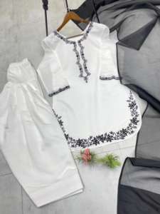 Nouvel arrivage de Kurta Bollywood en soie romaine ensemble pour femmes costume Dupatta brodé tendance pour la fête prix bon marché offre en gros - Product Image 5