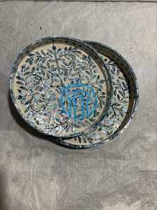 Ensemble de plateaux ronds en nacre florale, blanc et bleu, laque faite à la main, décoration de luxe pour la maison, plateau de service fabriqué au Vietnam - Product Image 2