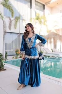Ensemble Salwar Kameez Royal Purple avec Dupatta, longueur midi, coupe classique, design de créateur, tenue de fête ethnique pour femmes - Product Image 4