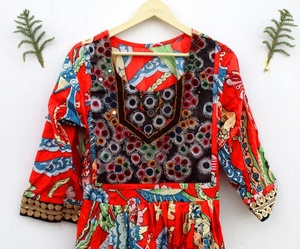 Robe tunique vintage en coton indien imprimé à la main pour femmes - Product Image 2