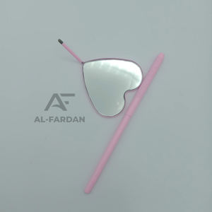 Logotipo personalizado Handheld Light Pink Acero inoxidable Extensión de pestañas Espejo Manijas Alta calidad Belleza Uso Espejo en forma de corazón - Product Image 1