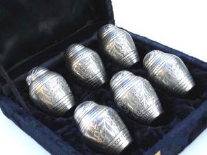 Fabricante de urnas de recuerdos de aspecto real de lujo Precios baratos Urnas de cenizas de recuerdo Artesanías indias de urnas funerarias de recuerdo de latón - Product Image 5