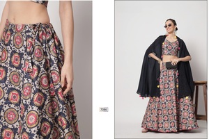 Nouveau Lehenga Choli semi-cousu brodé exclusif pour les vêtements de mariage et de réception de fournisseur indien - Product Image 6