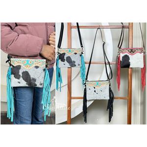 Bolso de Mano para Mujer de Primera Calidad a Precio Mayorista 2026, Bolso de Lujo con Flecos de Cuero Repujado a Mano, Cierre de Cremallera y Correa de Muñeca - Product Image 1