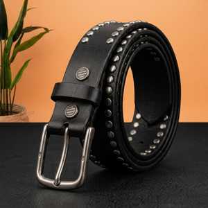 Cinturón Casual Vintage de Cuero Vacuno Remachado con Hebilla Cuadrada de Patrón Sólido y Hebilla de Aleación para Hombre y Mujer - Product Image 1