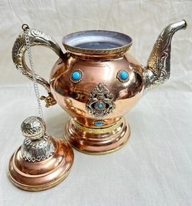 Bouilloire à thé en laiton en gros avec support en laiton, style américain, avec couvercle et poignée, pour la maison, la cuisine, la vaisselle, utilisation décorative pour le café - Product Image 2