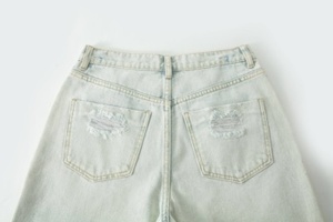 Pantalones cortos de mezclilla desgastados hasta la rodilla de verano para hombres - Product Image 2