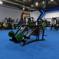 Machine à biceps préprogrammée à charge libre robuste avec accoudoirs réglables pour l'entraînement de force en salle de sport commerciale