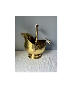 Campana de carbón de latón con acabado vintage distintivo hecha para un almacenamiento práctico de hogar y valor estético de decoración del hogar - Product Image 3