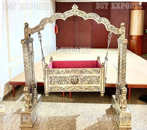 Palna Jhula decorativa para bebé para Namkaran y Pooja Indian Royal Peacock Baby Cradle Indian Handcraft Alemania Silver Swing USA - Product Image 3