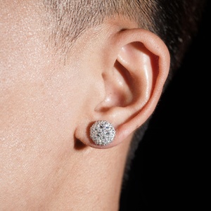 <span class=keywords><strong>Orecchini</strong></span> a Bottone da Uomo in Argento Massiccio con Moissanite VVS Incastonata a Mosaico Invertito - Product Image 2