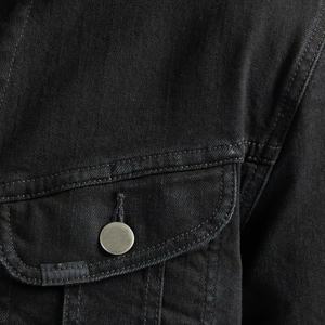 แจ็กเก็ตยีนส์สีดำสำหรับผู้ชายเสื้อคลุมยีนส์ผ้าฝ้าย100% ทันสมัยแจ็กเก็ตเดนิมแบบลำลองดีไซน์แนวสตรีทขายส่ง - Product Image 6