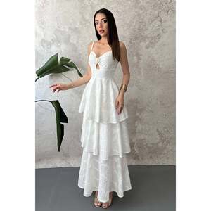 Robe brodée Off-White avec boucle à la poitrine - Ecru - Product Image 2