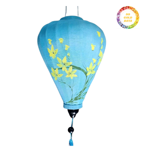 Linterna de seda de bambú hecha a mano, diseño plegable Hoi An para decoración interior y exterior y eventos culturales - Product Image 1