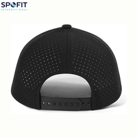 Casquette de baseball unisexe ajustable personnalisée 2026 en maille solide imperméable avec logo brodé et trous découpés au laser à 5 panneaux