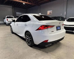 เล็กซัส IS 350 F ปี 2019 ไมล์น้อย - Product Image 4