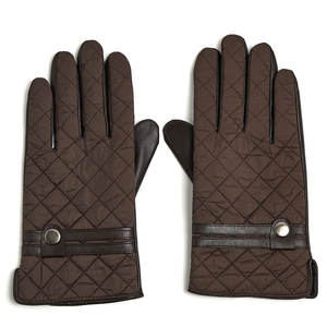 Gants de polo d'équitation de haute qualité avec logo personnalisé Gants respirants et antidérapants avec dragonne réglable au niveau des doigts - Product Image 1