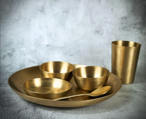 Top qualité Bronze Kansa indien Thali ensembles servant et mangeant des assiettes pour ensemble de salle à manger fabricant d'usine direct - Product Image 1