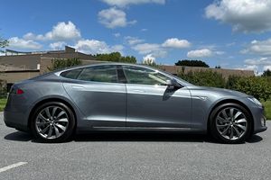 TESLA MODEL S P85+ 2013 USADO, Volante a la Izquierda/Derecha - Product Image 2