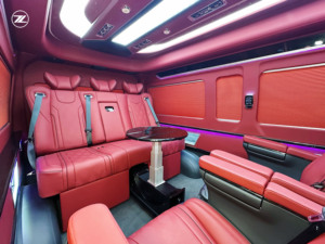 Hiace 7 Posti Edizione Grand, Benzina, Automatico, Interni in Pelle |   <span class=keywords><strong>Furgone</strong></span> Premium con Interni Rossi e Telecamera Posteriore a 360 Gradi - Product Image 3