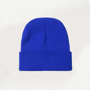 2025 nouveau Design graphique bas quantité minimale de commande fabricant de bonnet personnalisé partout impression tricot chapeau grand Logo hiver crâne casquette Jacquard bonnets - Product Image 6