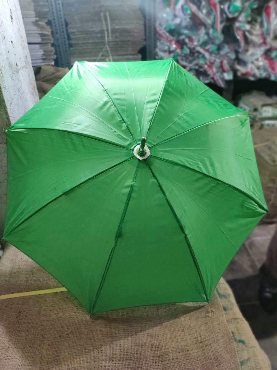 สีเขียวเข้ม