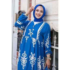 Irina viscosa vestido modesto azul satén algodón hasta el suelo silueta recta bordado volantes rebordear plumas decoración ODM - Product Image 4