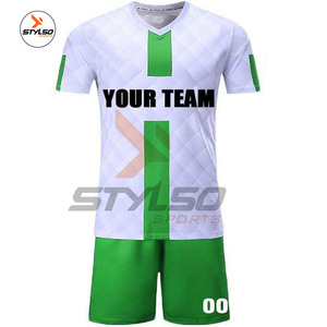 2023 nueva llegada camisetas de fútbol personalizadas para adultos jóvenes uniforme de fútbol hecho a medida con impresión de logotipo precio bajo - Product Image 2